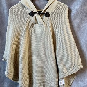 Banana Republic poncho sweater Medium Ecru